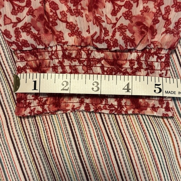BB Dakota by Steve Madden Red/Pink Floral V Neck Peasant Top Women’s Medium - Picture 16 of 16